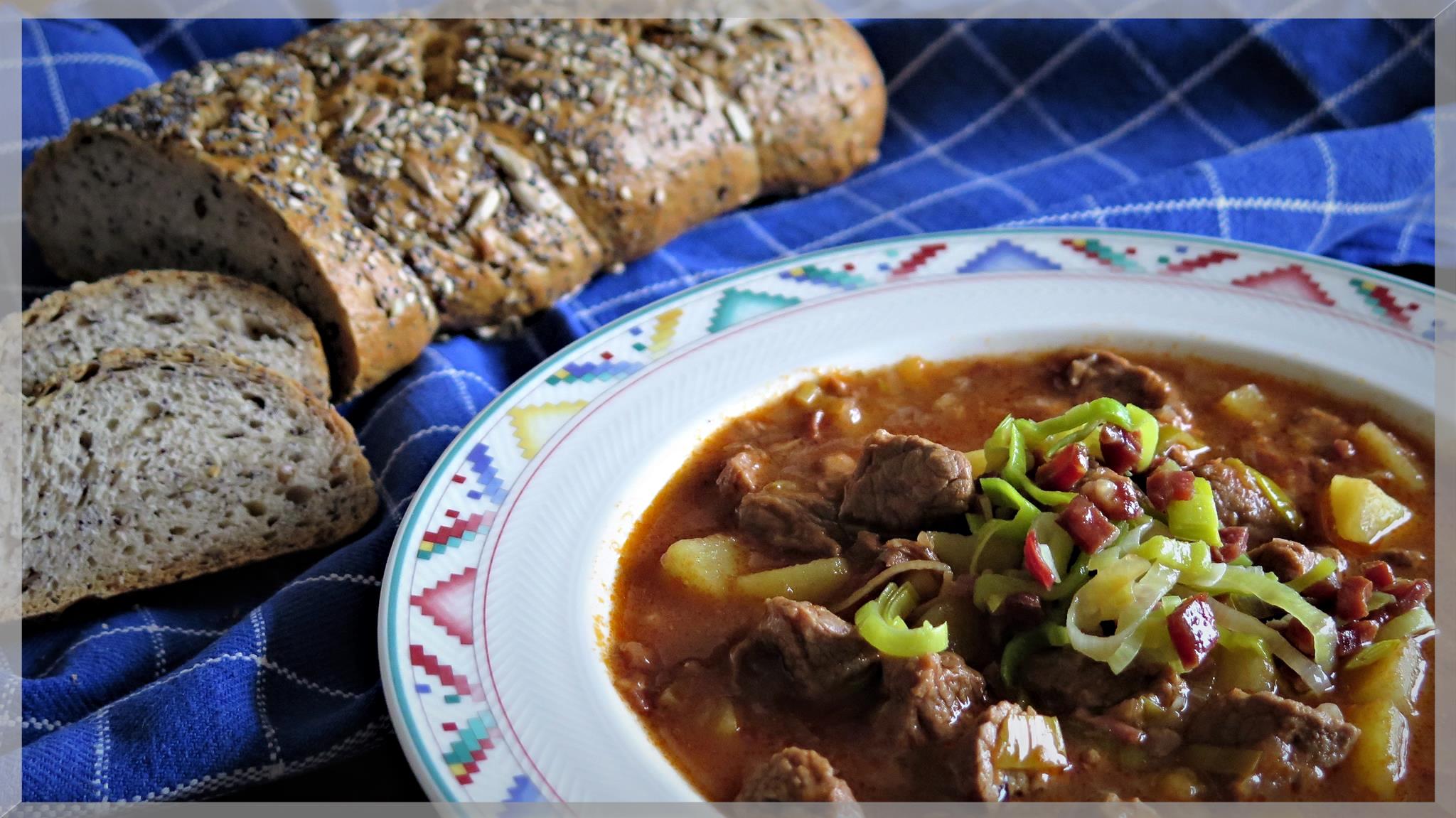 Gulasch-Kartoffel-Topf